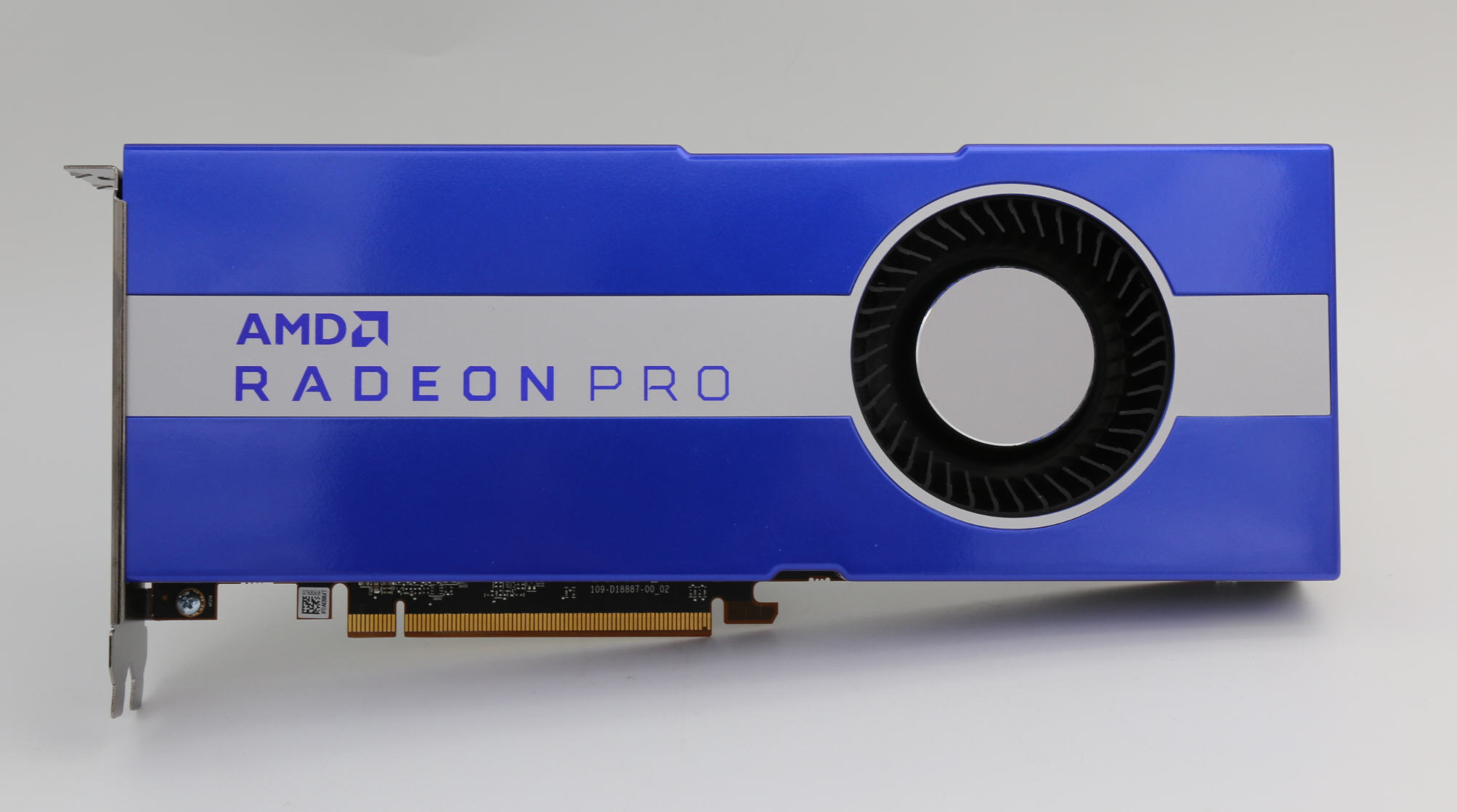 W5700显卡6屏DDR6显存8G多路输出5DP+Type-C双槽PCIE4.0带宽2304SP